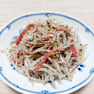 よっこの作ってみた!投稿(さっぱり★もやしとカニカマのゆかりマヨ和え)
