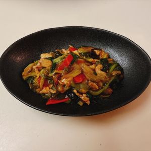 りんの作ってみた!投稿(行列のできる中華屋さんの🍚野菜たっぷりとろとろ中華炒め🤩)