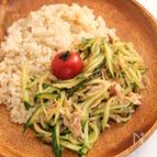 ピリ辛胡瓜丼　カフェめし風