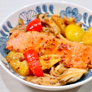 まゆの作ってみた!投稿(フライパンひとつで簡単！【鮭と舞茸の味噌マスタード焼き】)