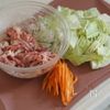 ご飯がすすむ！【和風肉野菜炒め】の工程1