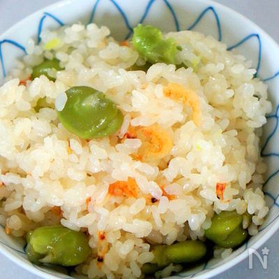 そら豆と桜えびの炊き込みご飯