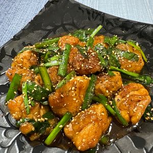 楽ラク手抜キッチン🐶🐾の作ってみた!投稿(白米が一瞬で消える【無限ニラ鶏】)