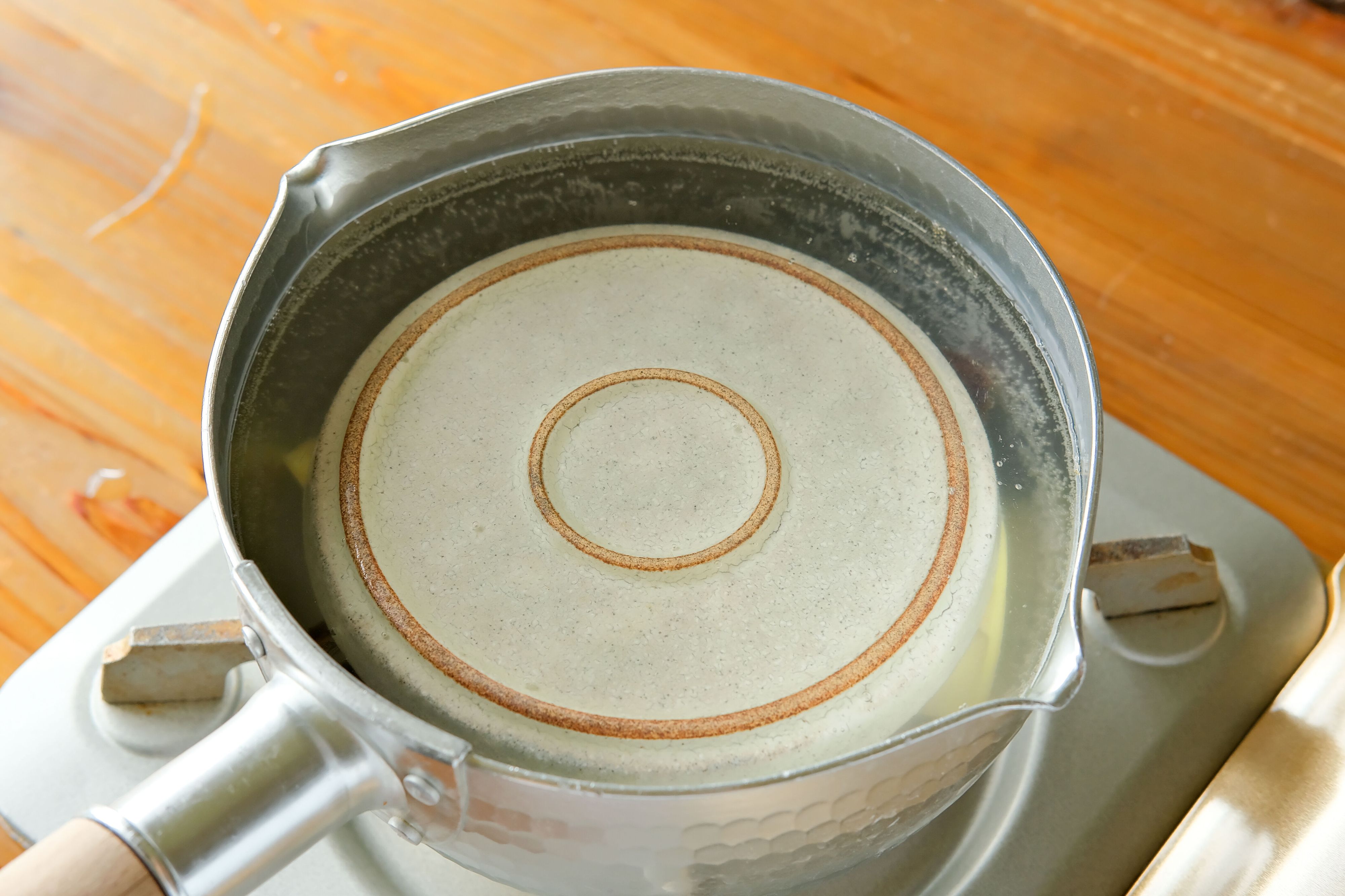 落としぶたをし煮立たせる