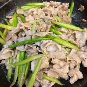 1012100の作ってみた!投稿(豚とアスパラのスタミナ味噌炒め【#作り置き#お弁当】)