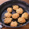 【ワンパン焼き鳥風つくね】甘辛だれに３種のトッピングで♪の工程2