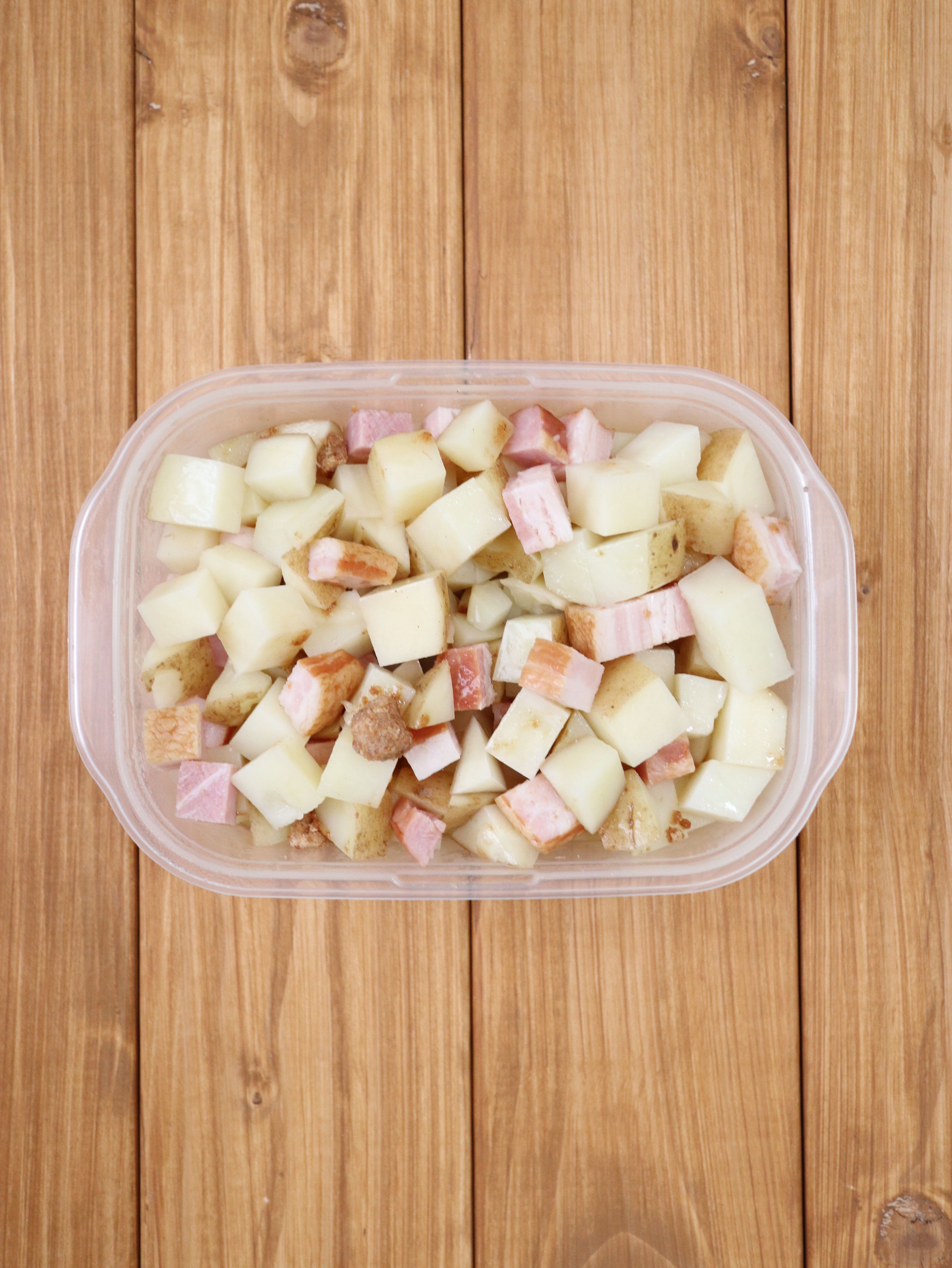 レンジで5分！【カルボナーラ風ポテトサラダ】簡単やみつき♩ | レシピ 