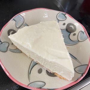 りんごの作ってみた!投稿(【さっぱり濃厚！絶品！レアチーズケーキ】これはおいしい♡)
