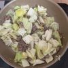10分で簡単♪【春キャベツとひき肉の旨だれ炒め】の工程3