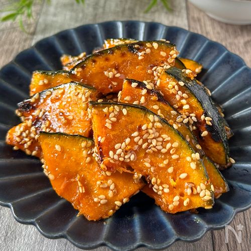 箸が止まらない♩【かぼちゃの甘辛胡麻炒め】