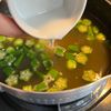 オクラときくらげと卵の中華スープの工程5