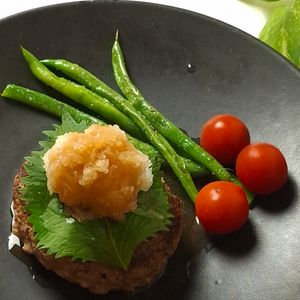 とのちゃまの作ってみた!投稿(【肉汁たっぷり♡和風ハンバーグ】飽きない美味しさ！)
