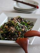 ひじきとお豆の8品目サラダ。