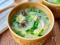 豆苗としめじのふわたまスープ