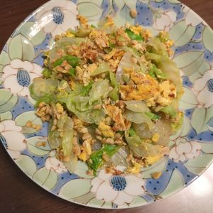 たりおの作ってみた!投稿(パパッと10分！納豆とレタスの卵炒め)