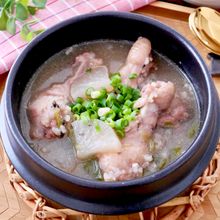 【炊飯器で作る参鶏湯】手羽元ホロホロ♪ダイエットにも！