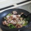 ご飯がすすむ【豚こまとピーマンのピリ辛オイスターソース炒め】の工程2