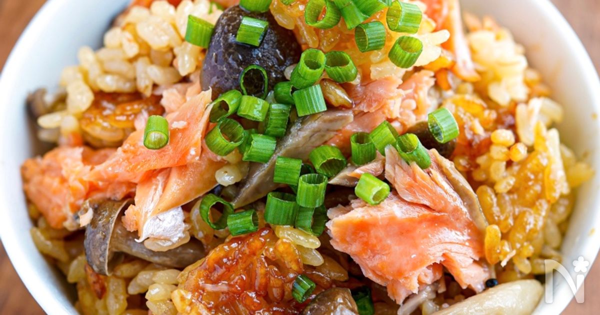 鮭バター醤油の炊き込みご飯】ふんわり香るバター風味♬︎ | レシピ 