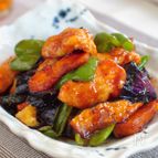 ごはんがすすむ！夏野菜と鶏肉の甘酢あん