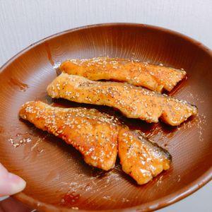 にやちゅーの作ってみた!投稿(作りおきやお弁当にも♪『秋鮭のごま甘酢照り焼き』)