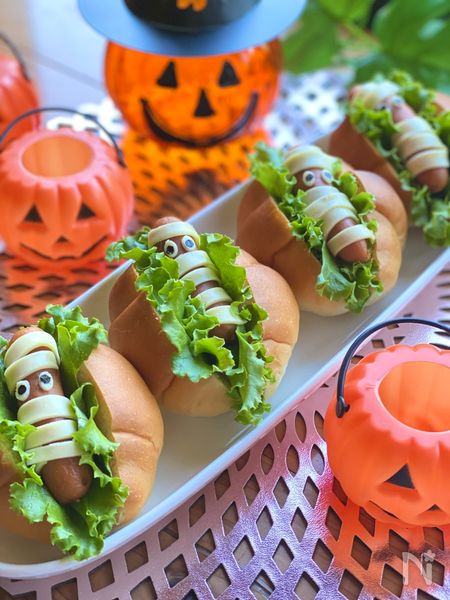 ハロウィンに＊ウインナーミイラのロールパン
