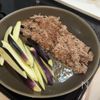 【茄子とニラの旨辛肉炒め】おかわり止まらない！！の工程2