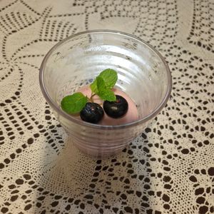 フェビアンの作ってみた!投稿(ジャムで簡単♪ブルーベリーのグラスチーズケーキ)