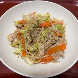 りんごの作ってみた!投稿(【ごちそう肉野菜炒め】旨すぎ!ご飯が進む人気の味付け♡)