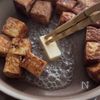 サイコロ絹揚げのバター醤油ステーキ風（黒胡椒たっぷり）の工程5