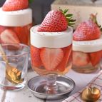 【大人のご褒美】いちごの白ワインゼリーと濃厚チョコムース