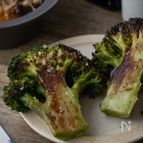 蒸しブロッコリーの丸ごとステーキ