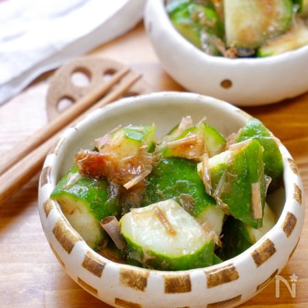 あと1品に 超簡単1分副菜 きゅうりの梅肉おかか和え By Rinaty りなてぃ レシピサイト Nadia ナディア プロの料理家のおいしいレシピ