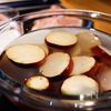 甘じょっぱがクセになる【鶏肉と薩摩芋のハニーマスタード炒め】の工程1