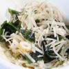 5分！塩揉み不要【大根とわかめとちくわの和風サラダ】超簡単の工程2