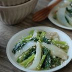 玉ねぎと小松菜の塩麴ごま和え