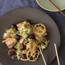 鶏と甘栗の柚子胡椒炒め。