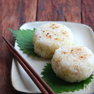 ネギ塩焼きおにぎり。