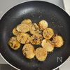 10分完成！シャキほく【長芋の塩昆布バター焼き】おつまみにもの工程3