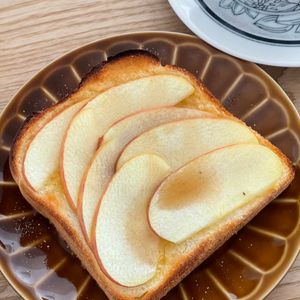 michuの作ってみた!投稿(【りんごのシュガーバター塩トースト】甘じょっばさがあとをひく)