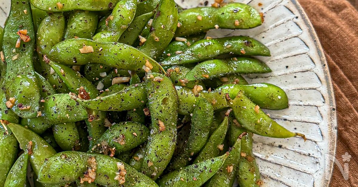 5分で完成《冷凍枝豆のガリバタ醤油炒め》