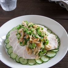 さっぱりおいしい!鶏むね肉のオクラ梅ダレがけ