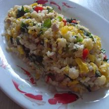 にんにく風味炒り卵とバジルのチャーハン