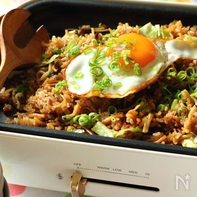 BRUNOコンパクトホットプレートでそばめし
