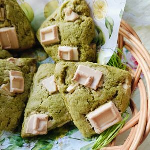 AKARI☆の作ってみた!投稿(バターなしトースターでサクサク【チョコ抹茶スコーン】)