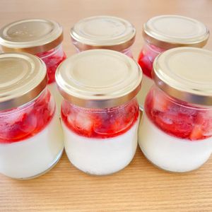 こりりの作ってみた!投稿(口どけなめらか♡いちごのパンナコッタ)