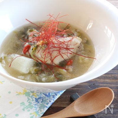 参鶏湯風♪もち麦入り手羽先のスープ
