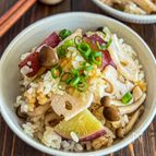 白だしと味噌で極旨《秋野菜の炊き込みご飯》