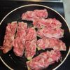 乗せて蒸すだけ!ナスの豚肉のっけ蒸し 味噌しょうがだれの工程1