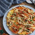 キムチチーズのピザ風オムレツ【簡単・おつまみ・節約】