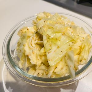 しーちゃんの作ってみた!投稿(『やみつき♡うま塩キャベツ』超速＆包丁いらず♪)